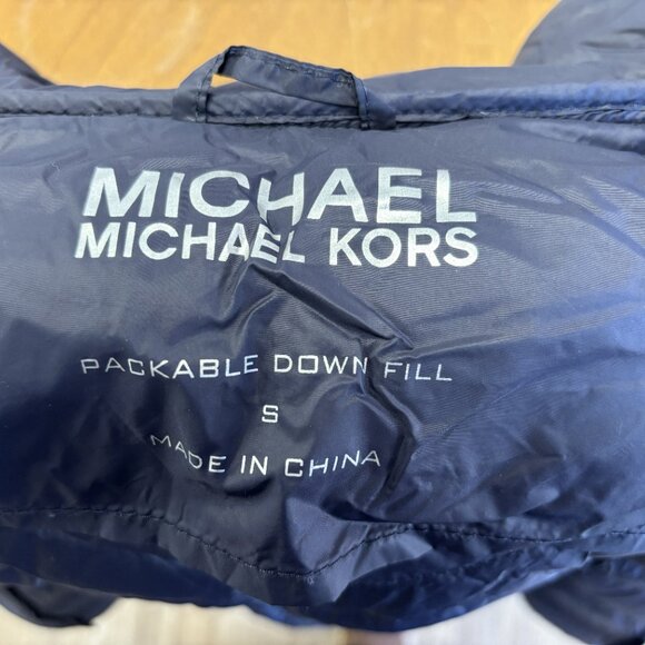 MICHAEL Michael Kors Packable Down Jacket – Women’s Small – Navy - Picture 3 of 5